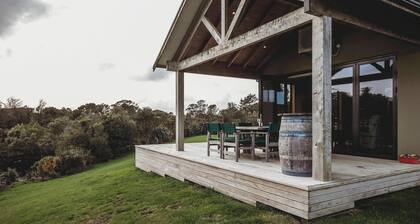 Serenity Lodge with River Views