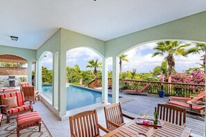 Outdoor dining - Pelican Paradise  (Leeward Estates)