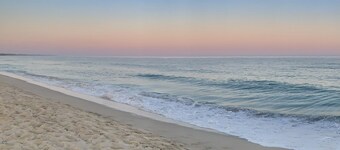 Spacious 3 bed 3 bath home with optional Jeep rental 