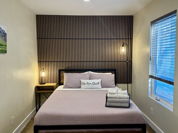 1 bedroom, desk, iron/ironing board, WiFi