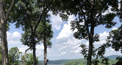 Cozy Lake Cumberland Condo