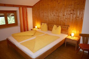 4 habitaciones, cuna de viaje, wifi gratis y ropa de cama 