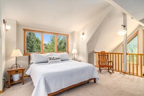 3 bedrooms, desk, iron/ironing board, travel cot