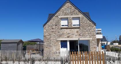 Ocean, beaches, kitesurfing, surfing 400 m away, ground-floor apartment with very large terrace