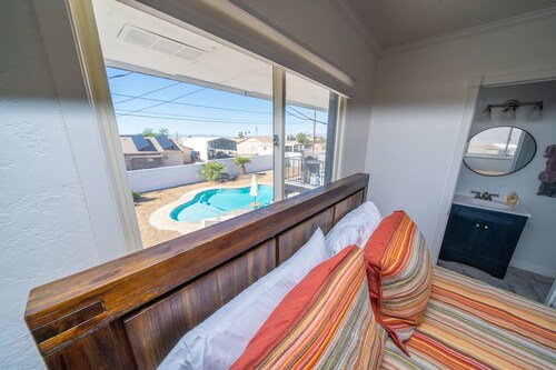 Memories are made at the lake house *HEATED POOL*