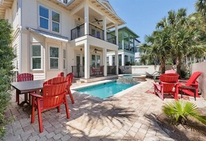 A heated pool - Steps to Private Beach Access/Private Pool (Rosemary Beach)