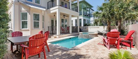 Outdoor pool, a heated pool