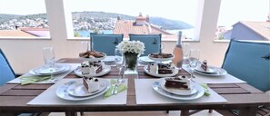 Outdoor dining - Branko Apartments (Okrug)