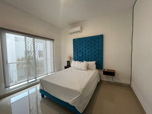 3 Schlafzimmer, individuell eingerichtet, kostenloses WLAN, Bettwäsche