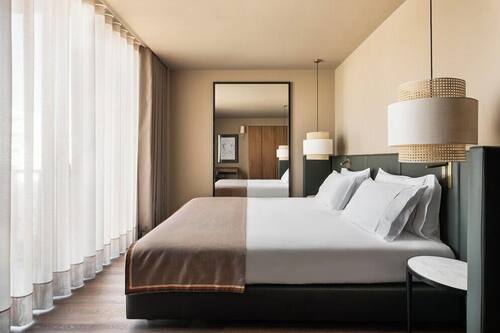 Double Room | Minibar, in-room safe, laptop workspace, soundproofing