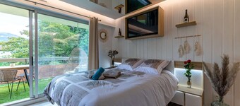 LE Quintessence: Balnéo & Luminothérapie + Parking