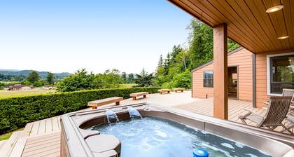 Mountain & Valley View Home with Private Hot Tub, Large Deck, 2 Gas Fireplaces