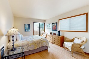 2 quartos, acesso de cortesia à internet, roupa de cama