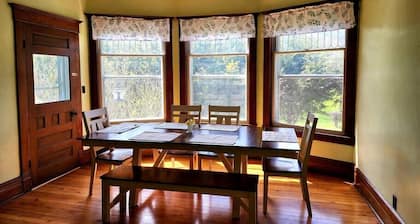BaseCampWV-Durbin. Spacious 4 bedroom house w/yard
