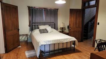 4 soverom, strykejern/-brett, wi-fi og sengetøy