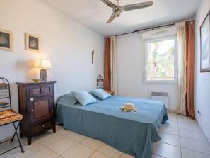 2 soverom, reiseseng for barn, wi-fi (mot et tillegg) og sengetøy