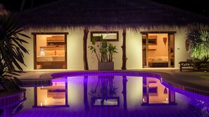 Indoor pool, outdoor pool