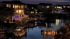 Marina - 5 bedrooms, 4 bathrooms,  2nd Row Home w/ Heated Pool! (Supply)