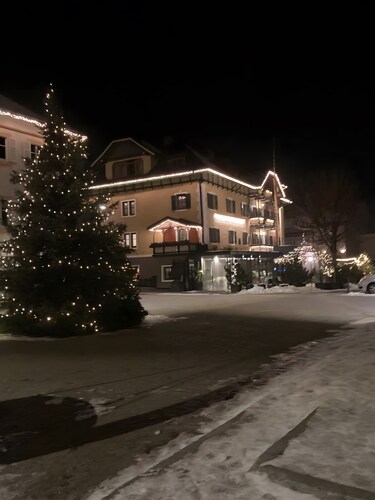 Premium Apartment Hofer Heidi – Fast Internet, Free Parking