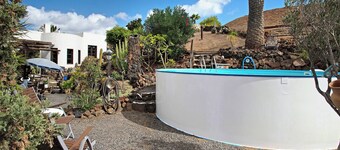 Holiday Home Casa Consultorio with Mountain View, Pool, Wi-Fi & Terrace