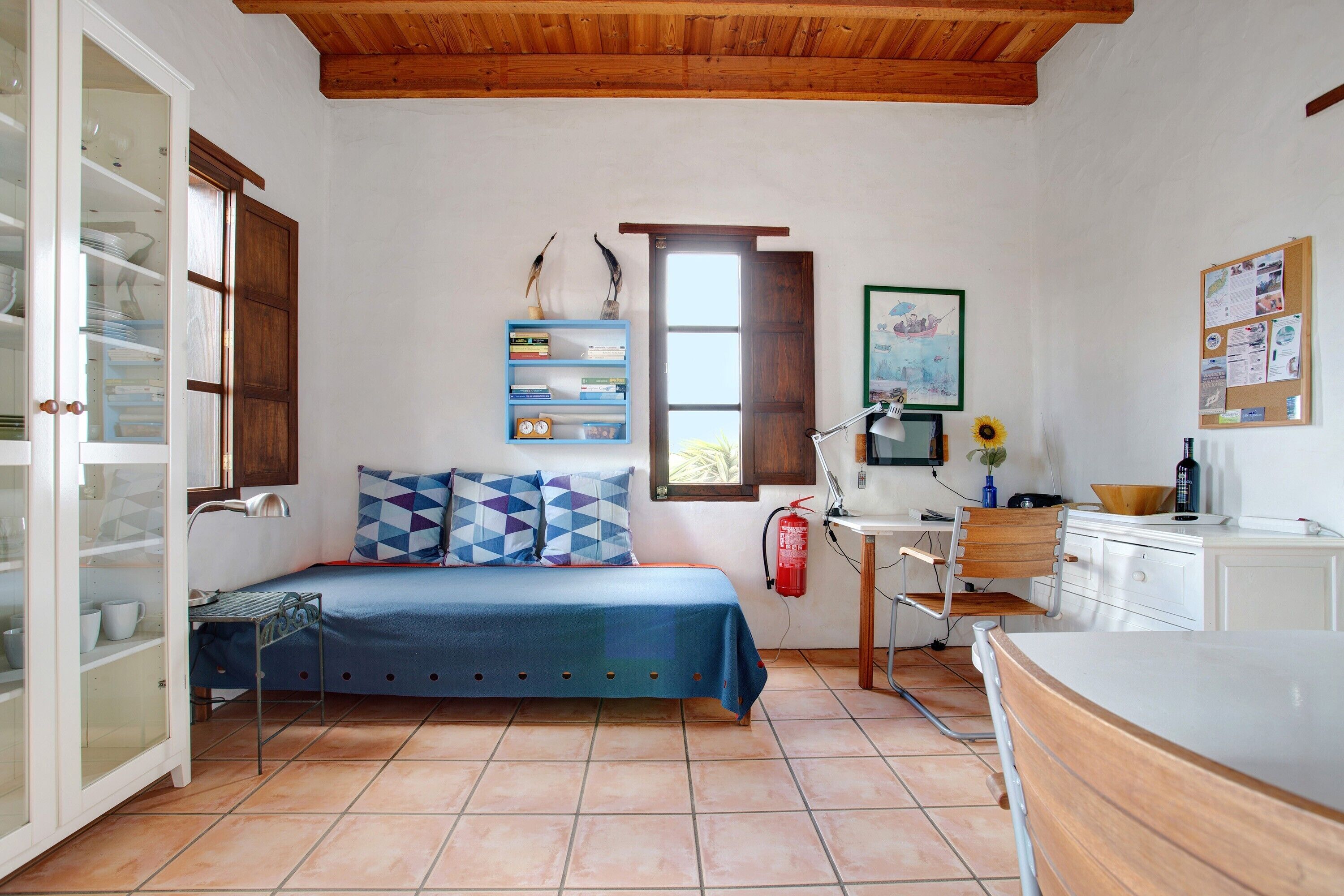 1 chambre, fer et planche à repasser, Wi-Fi gratuit, draps fournis