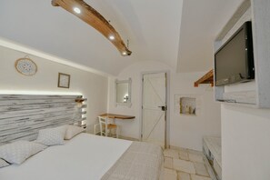 2 室のベッドルーム、アイロン / アイロン台、WiFi (無料)、ベッドシーツ