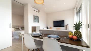 1 chambre, fer et planche Ă repasser, Wi-Fi gratuit, draps fournis