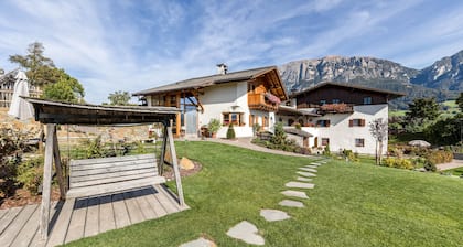 Ferienwohnung "Florerhof Lavendel" mit Bergblick, Sauna, WLAN & Garten