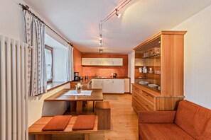 Interior - Holiday Apartment "Florerhof Ferienwohnung Rose" with Mountain View, Sauna & Garden (Völs am Schlern)