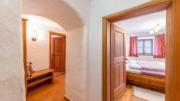 2 bedrooms, free WiFi, bed sheets