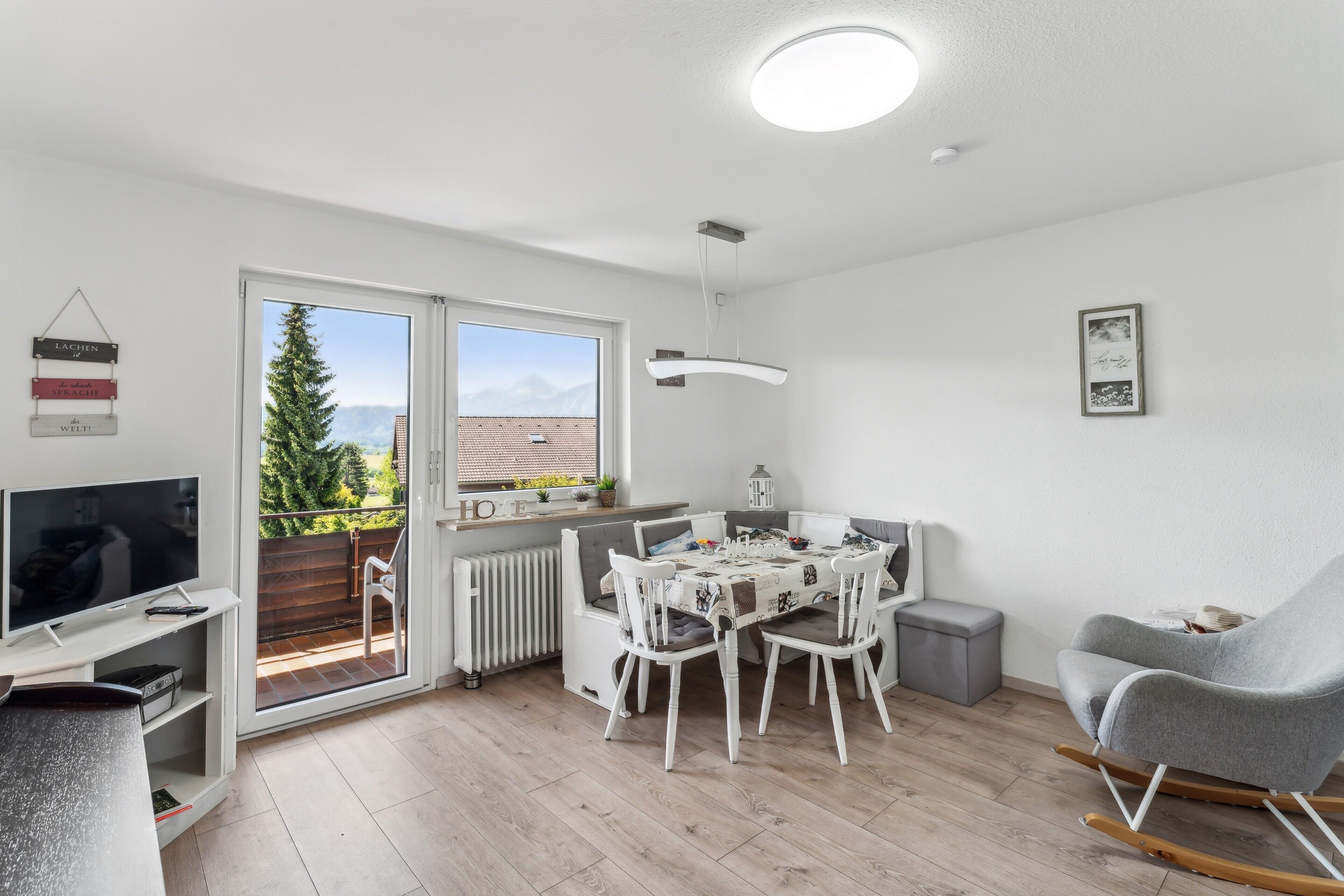 Fernseher, Stereoanlage