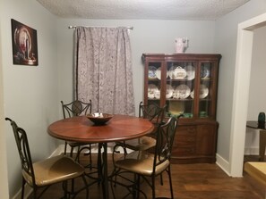 Dining - Private room with bath (Memphis)