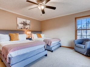 4 bedrooms, desk, iron/ironing board, travel cot