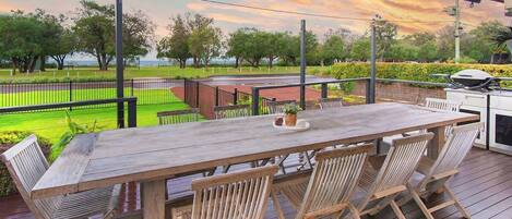 Outdoor dining