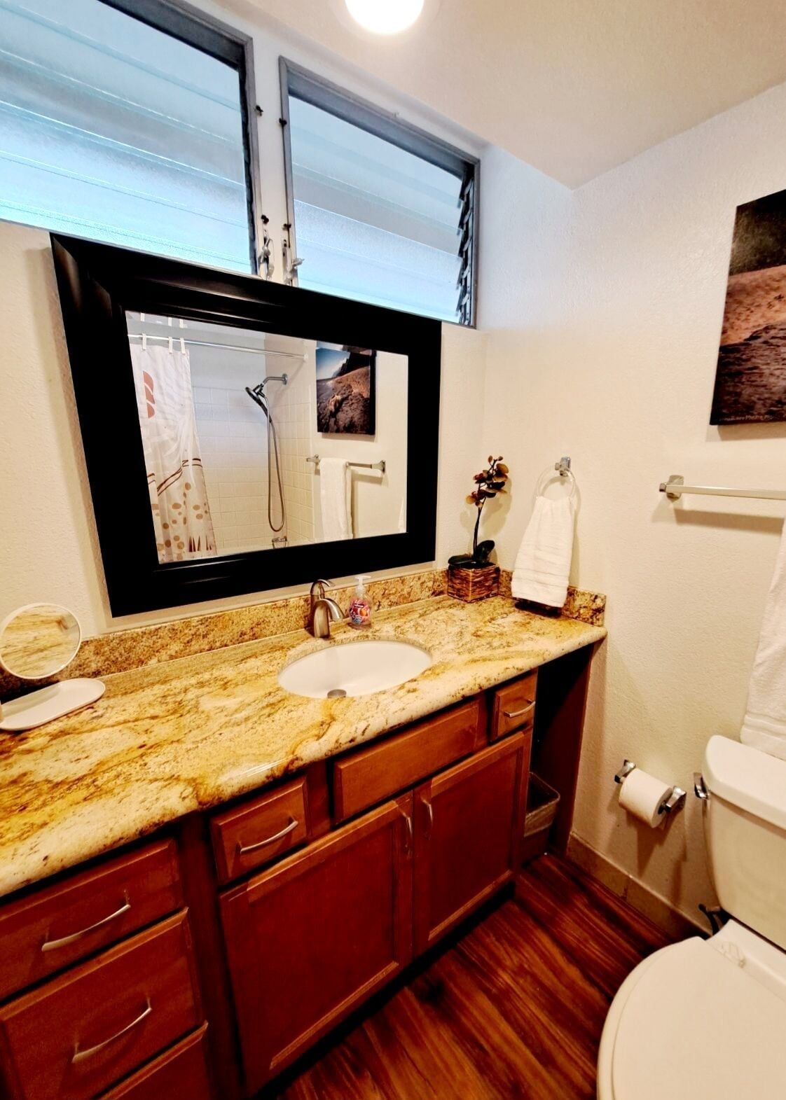 Combined shower/tub, hair dryer, towels, soap