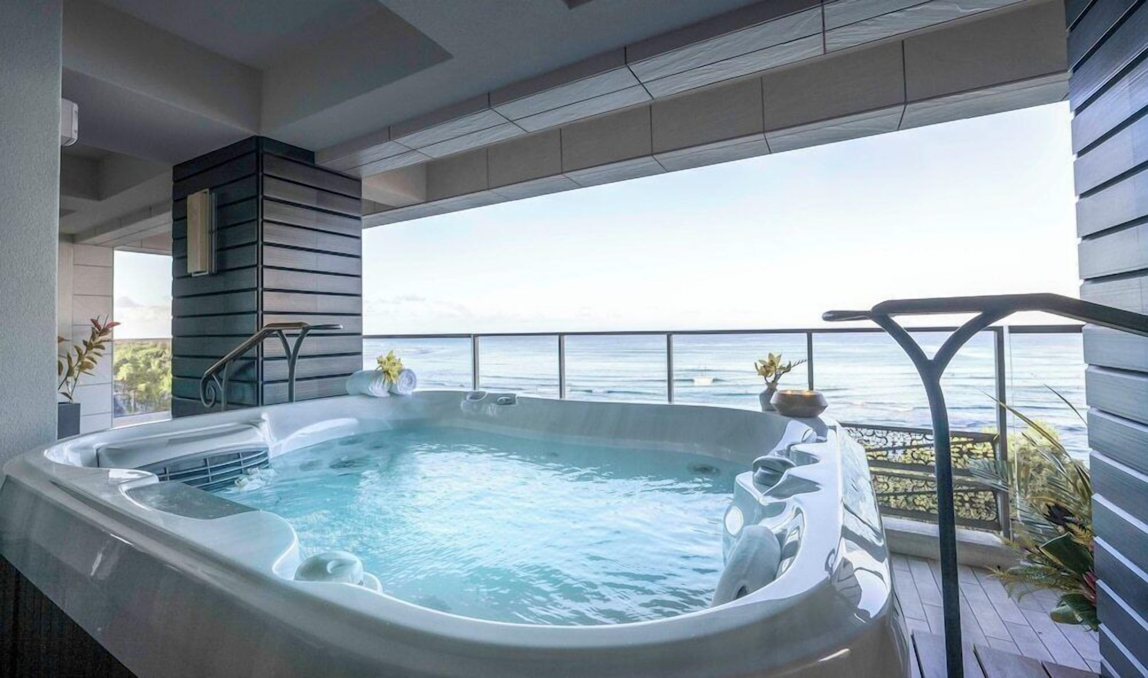 Espacio The Jewel Of Waikiki Reviews, Deals & Photos 2025