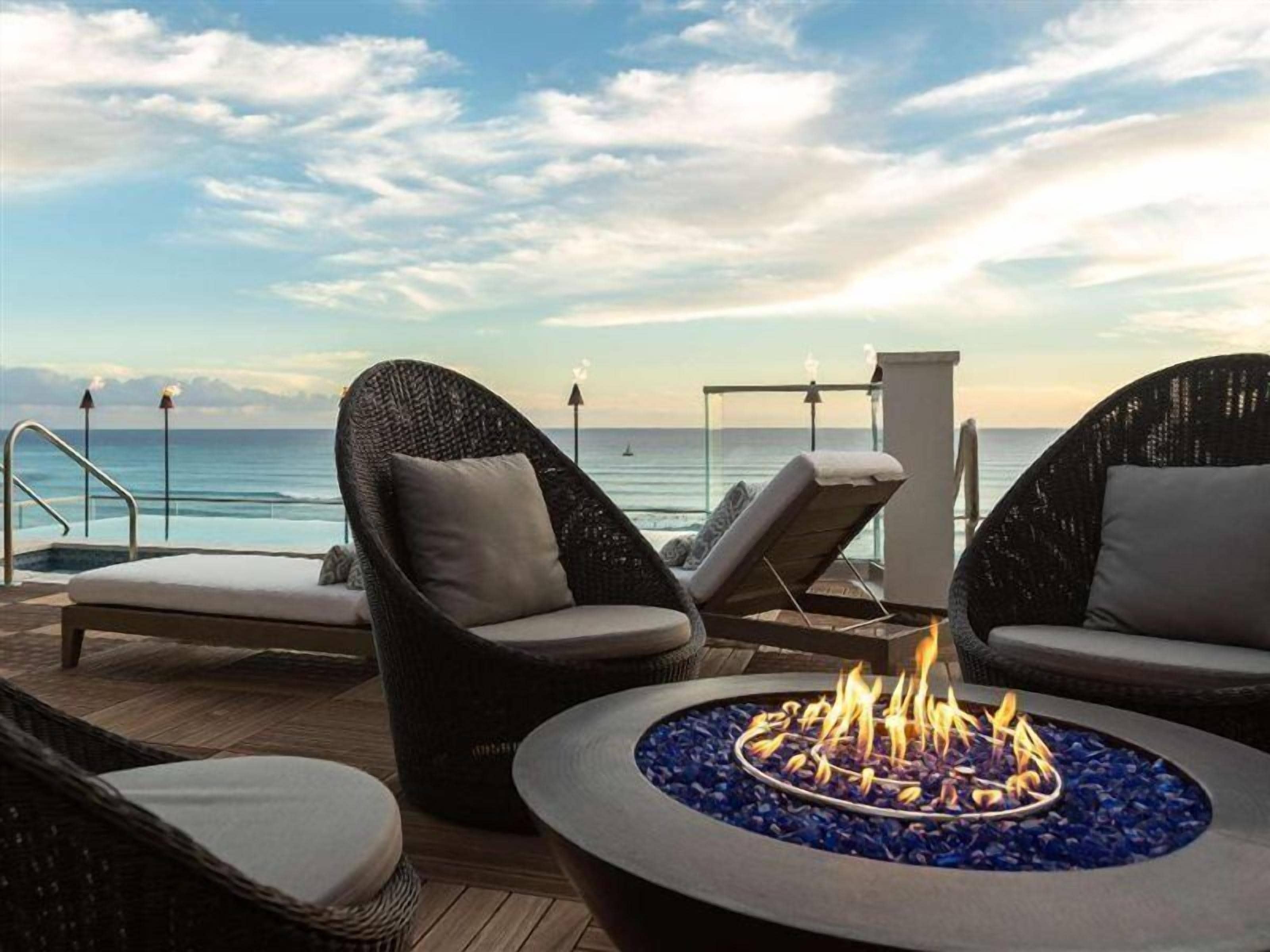 【記念品】ESPACIO The Jewel of Waikiki ハワイ ESPACIO THE JEWEL OF WAIKIKI, Honolulu (updated prices 2025)