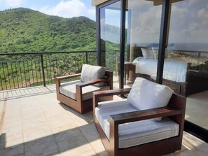 Terrace/patio - Penthouse Luxury Condo Overlooking Ocean and Quivera Golf Course (Los Cabos)