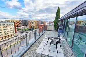 Outdoor dining - Turnau City Aparthotel (Kraków)