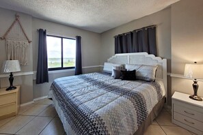 2 bedrooms, iron/ironing board, free WiFi