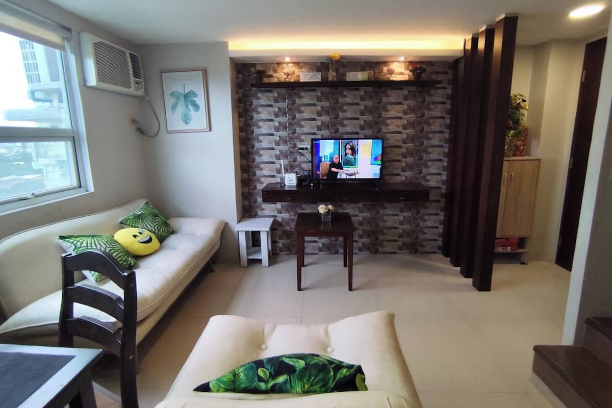 Suite | Living area