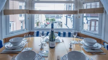 Apartment (2 Bedrooms) | Living area | 50-inch Smart TV with cable channels, TV