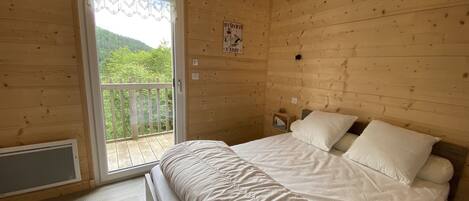 4 bedrooms