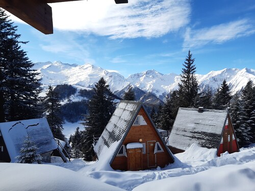 Chalet au Coeur de Guzet 1500m - vue Dégagée sur les Montagnes