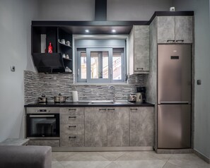 Classic Apartment | Private kitchen - Elpidas Marble House (Chania)