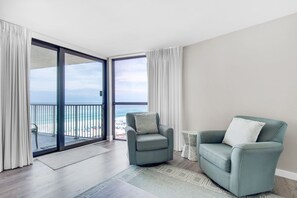 TV - ⭐Stunning Gulf Views~Steps 2 Beach~2 Pools + Hot Tub~3BR Mainsail 176⭐ (Miramar Beach)