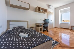 2 bedrooms, iron/ironing board, free WiFi - House Tinac (Crikvenica)