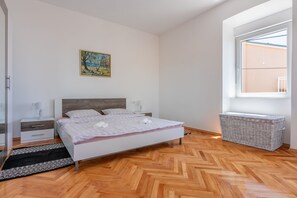 2 bedrooms, iron/ironing board, free WiFi - House Tinac (Crikvenica)