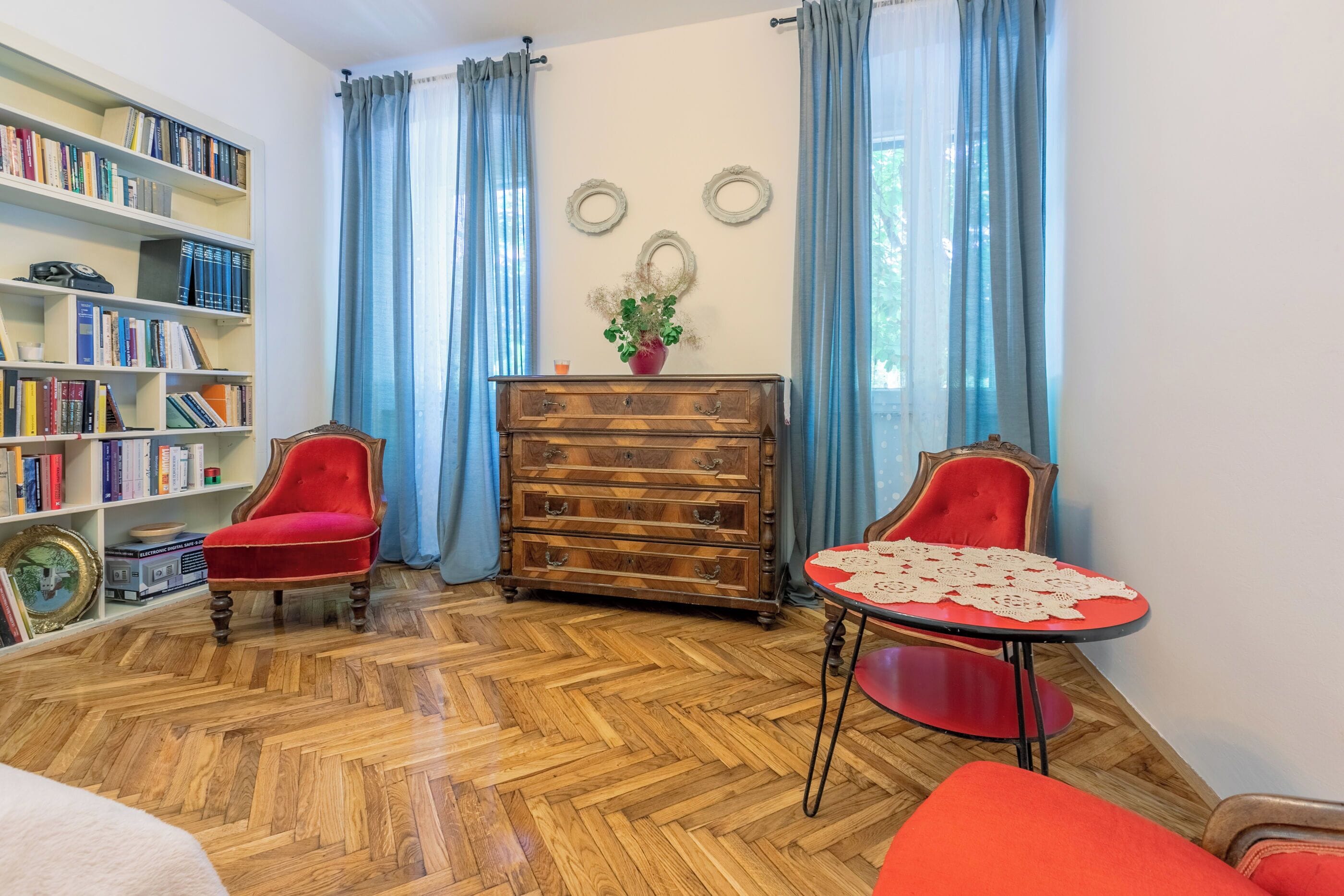 3 bedrooms, iron/ironing board, free WiFi