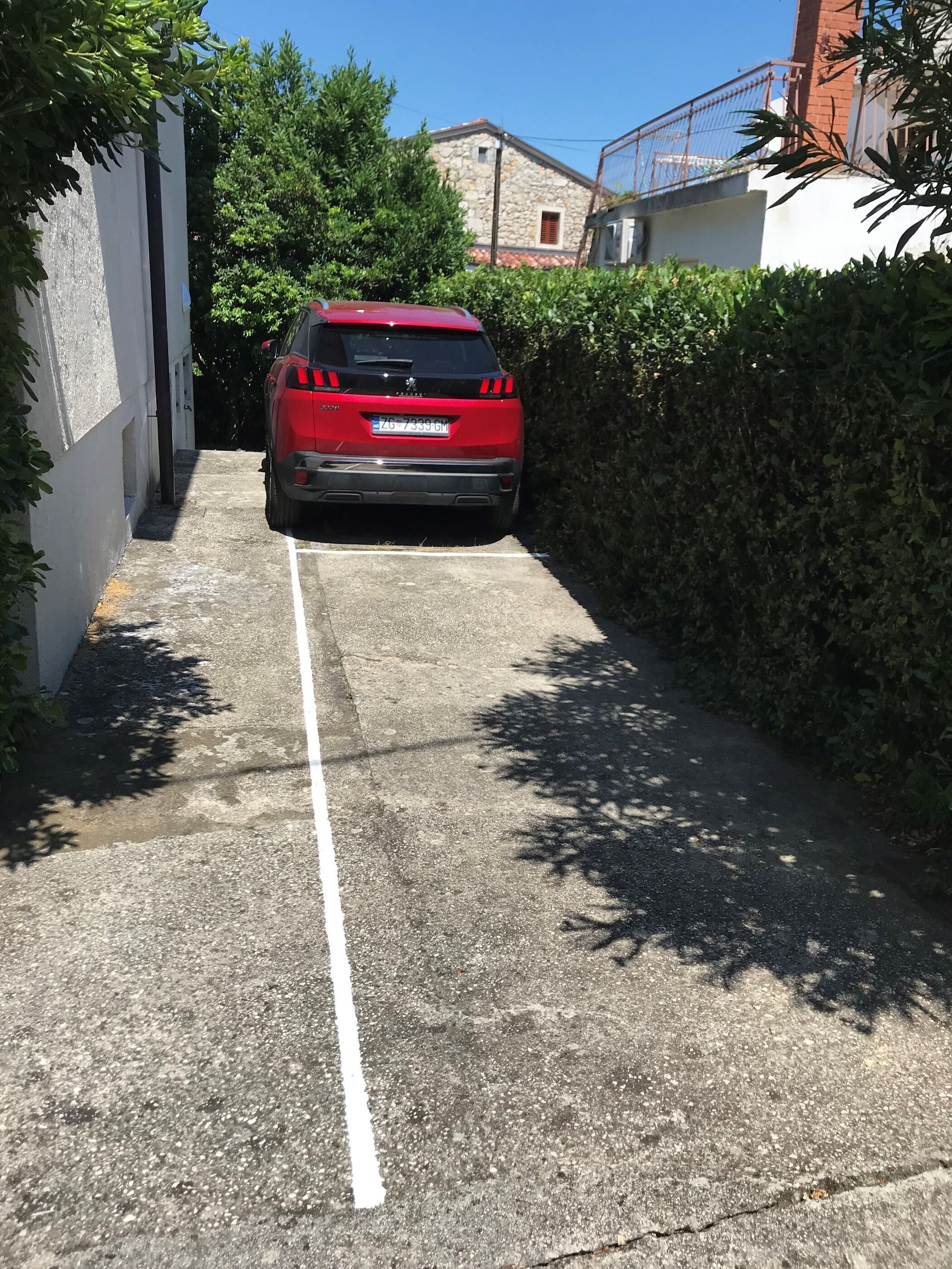 Ubetjent parkering (inkludert)